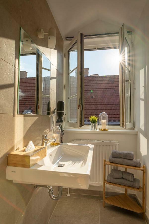 Easy Flat Stuckgasse Apartment Виена Екстериор снимка
